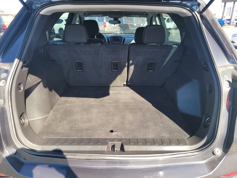 Chevrolet Equinox Vehicle Full-screen Gallery Image 09