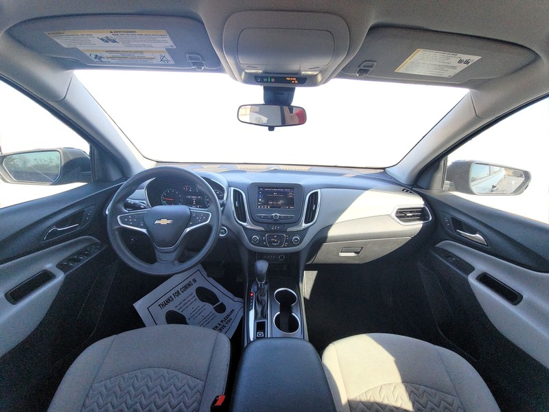 Chevrolet Equinox Vehicle Full-screen Gallery Image 13
