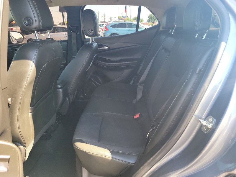 Buick Encore GX Vehicle Full-screen Gallery Image 10