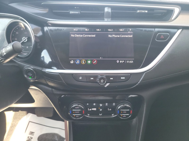 Buick Encore GX Vehicle Full-screen Gallery Image 12