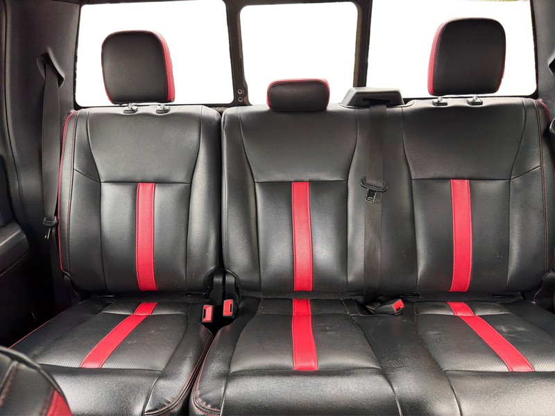 Ford F-150 Vehicle Full-screen Gallery Image 13