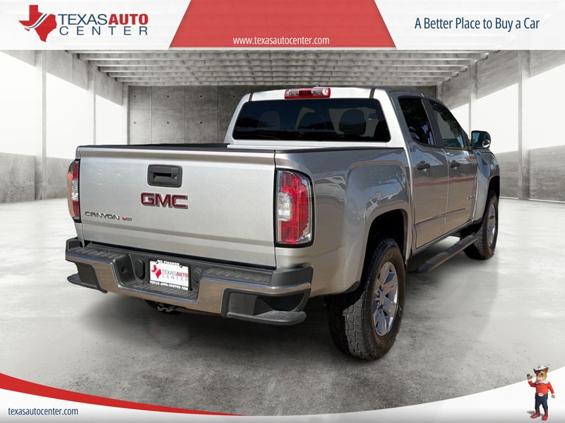 GMC Canyon Vehicle Full-screen Gallery Image 07