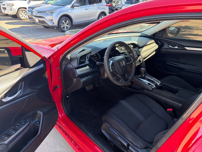 Honda Civic Sedan Vehicle Full-screen Gallery Image 09