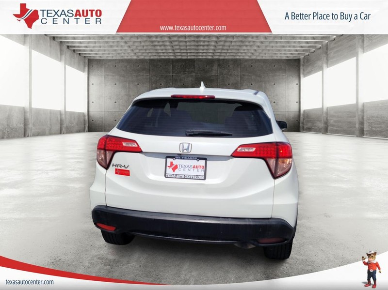 Honda HR-V Vehicle Full-screen Gallery Image 6