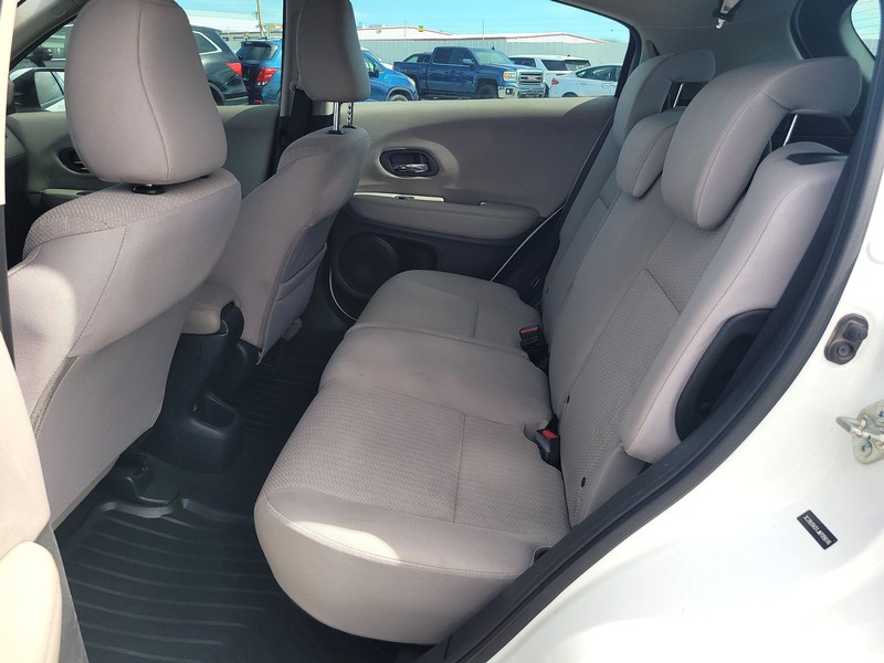 Honda HR-V Vehicle Full-screen Gallery Image 10