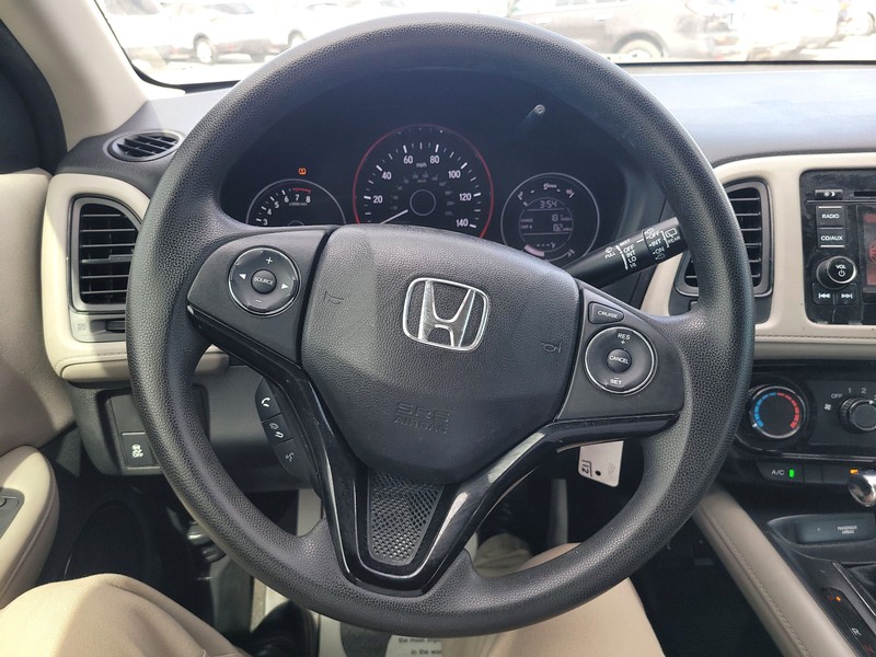 Honda HR-V Vehicle Full-screen Gallery Image 14