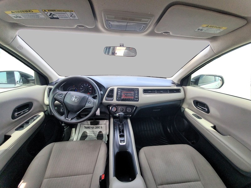 Honda HR-V Vehicle Full-screen Gallery Image 15