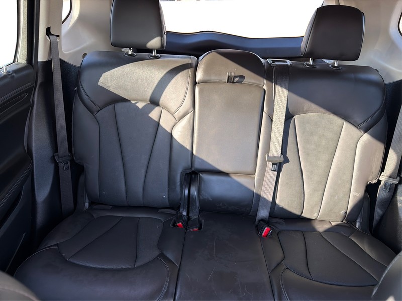 Buick Envision Vehicle Full-screen Gallery Image 13