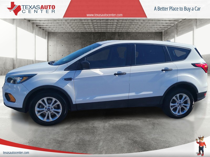 Ford Escape Vehicle Full-screen Gallery Image 05