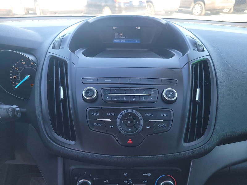 Ford Escape Vehicle Full-screen Gallery Image 12