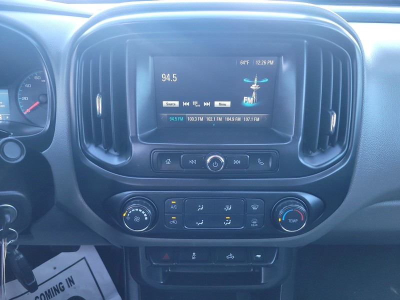 GMC Canyon Vehicle Full-screen Gallery Image 11