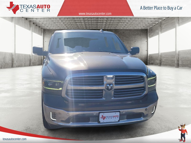 Ram 1500 Vehicle Full-screen Gallery Image 03