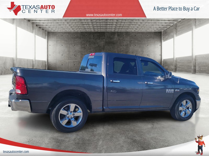 Ram 1500 Vehicle Full-screen Gallery Image 07