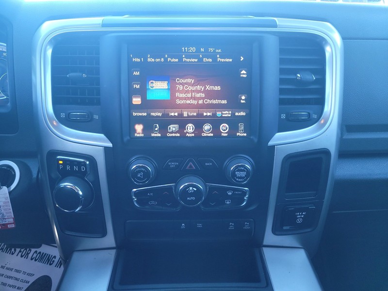 Ram 1500 Vehicle Full-screen Gallery Image 11