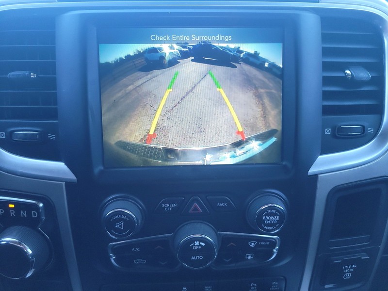 Ram 1500 Vehicle Full-screen Gallery Image 17