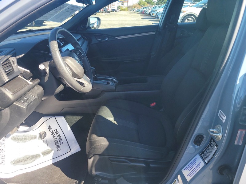 Honda Civic Hatchback Vehicle Full-screen Gallery Image 09