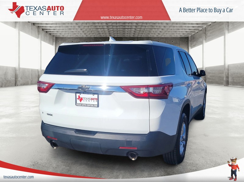 Chevrolet Traverse Vehicle Full-screen Gallery Image 06