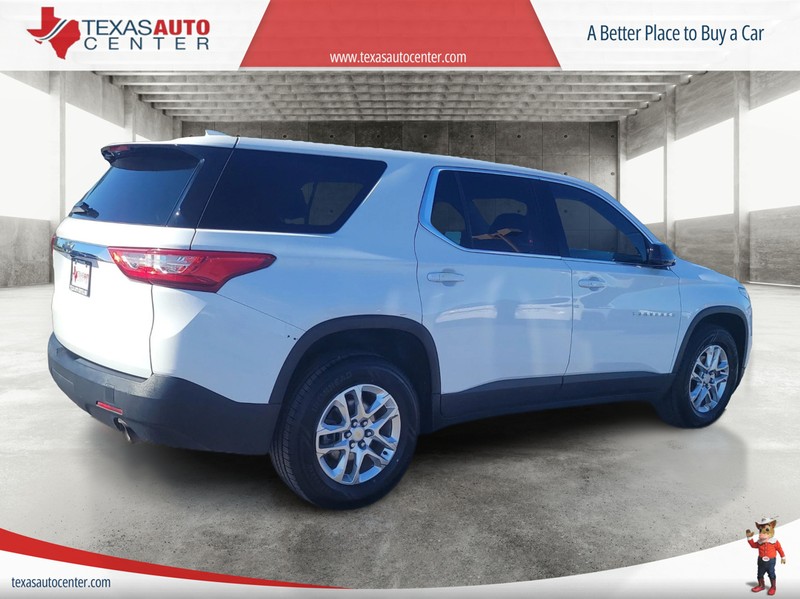 Chevrolet Traverse Vehicle Full-screen Gallery Image 07