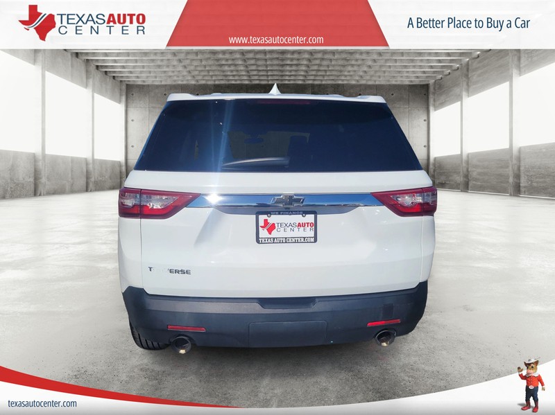 Chevrolet Traverse Vehicle Full-screen Gallery Image 08