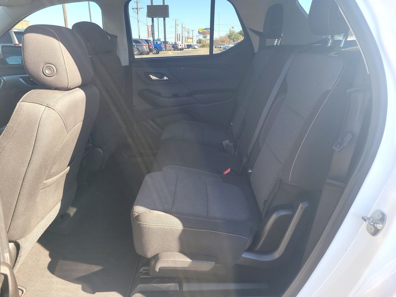 Chevrolet Traverse Vehicle Full-screen Gallery Image 10