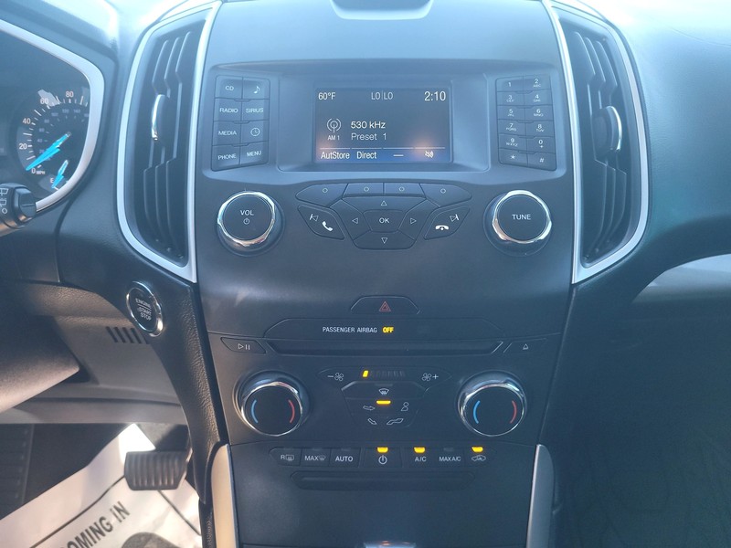 Ford Edge Vehicle Full-screen Gallery Image 12