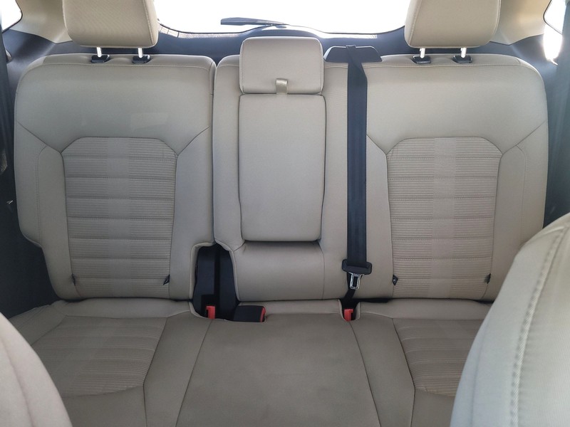 Ford Edge Vehicle Full-screen Gallery Image 13