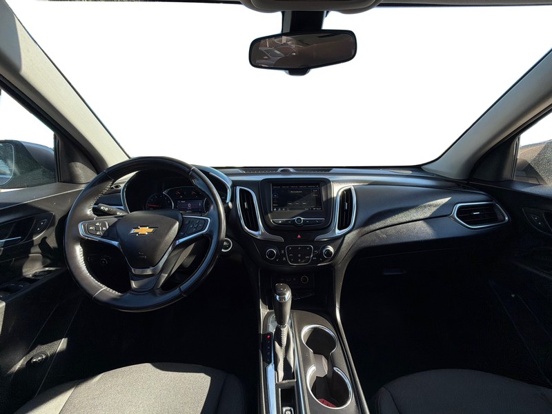 Chevrolet Equinox Vehicle Full-screen Gallery Image 15