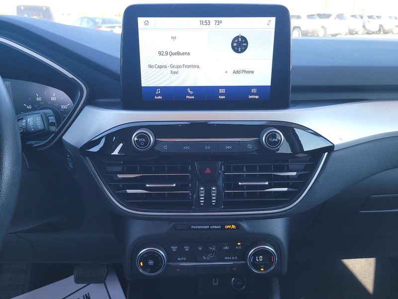 Ford Escape Vehicle Full-screen Gallery Image 12