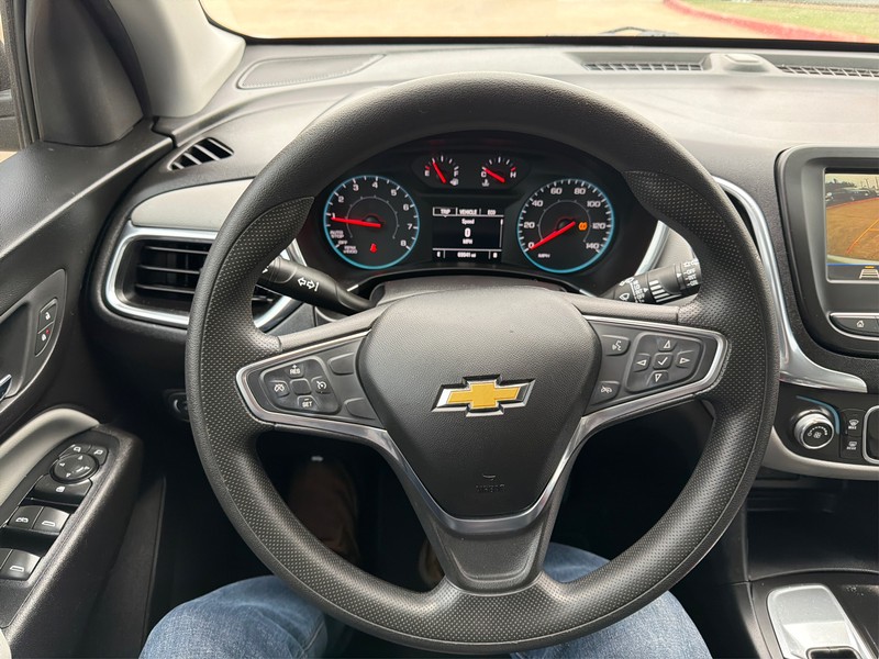 Chevrolet Equinox Vehicle Full-screen Gallery Image 14