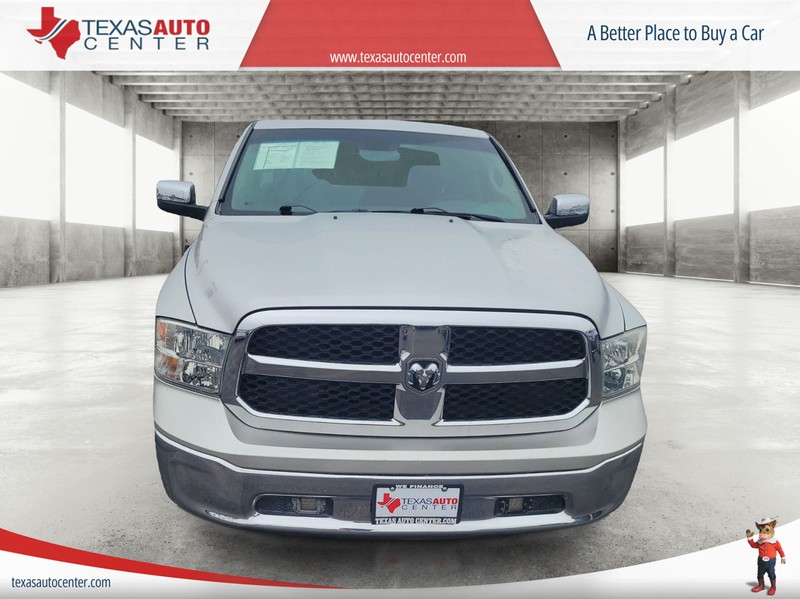 Ram 1500 Vehicle Full-screen Gallery Image 03