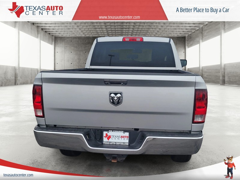 Ram 1500 Vehicle Full-screen Gallery Image 06