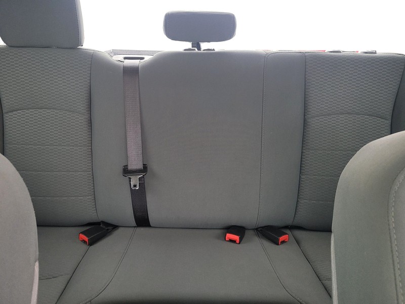 Ram 1500 Vehicle Full-screen Gallery Image 12