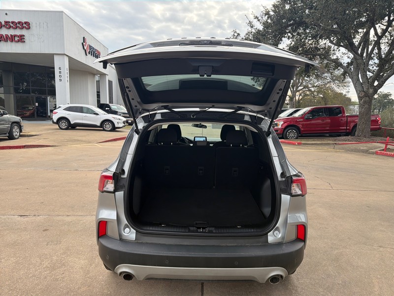 Ford Escape Vehicle Full-screen Gallery Image 11