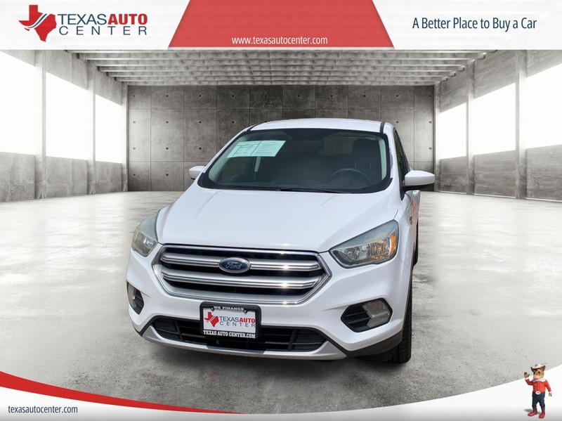 Ford Escape Vehicle Full-screen Gallery Image 03