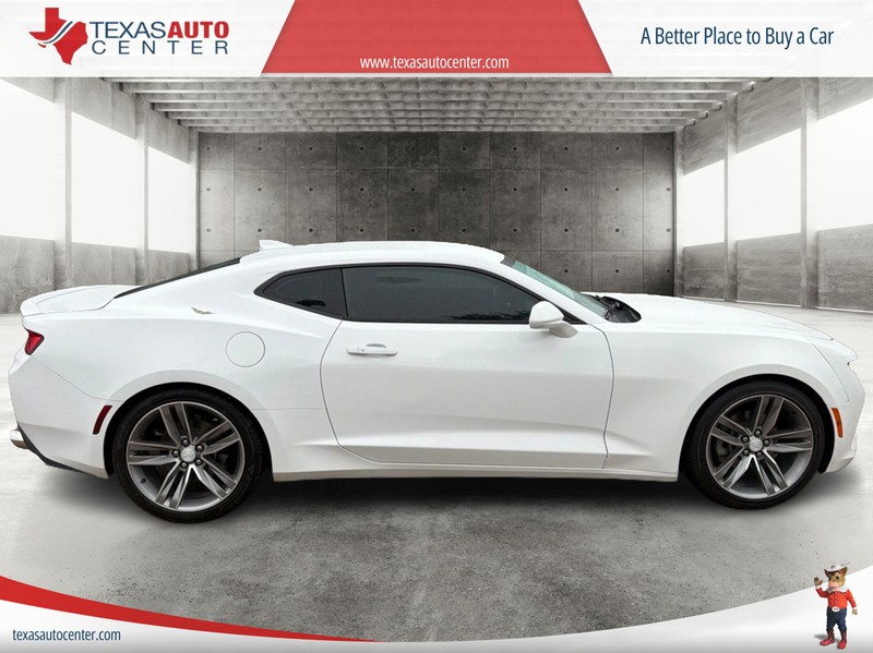 Chevrolet Camaro Vehicle Full-screen Gallery Image 04