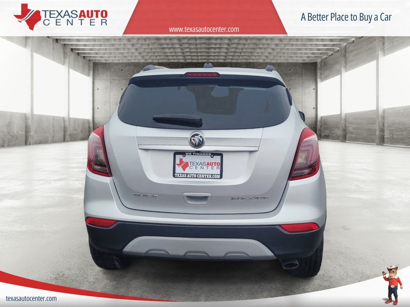 Buick Encore Vehicle Full-screen Gallery Image 06