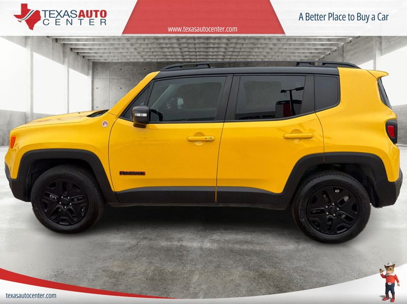 Jeep Renegade Vehicle Full-screen Gallery Image 05