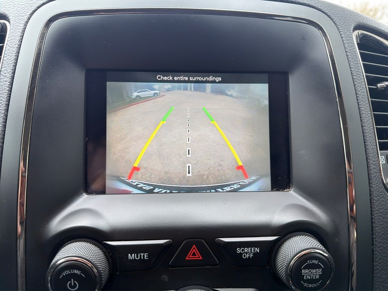 Dodge Durango Vehicle Full-screen Gallery Image 17