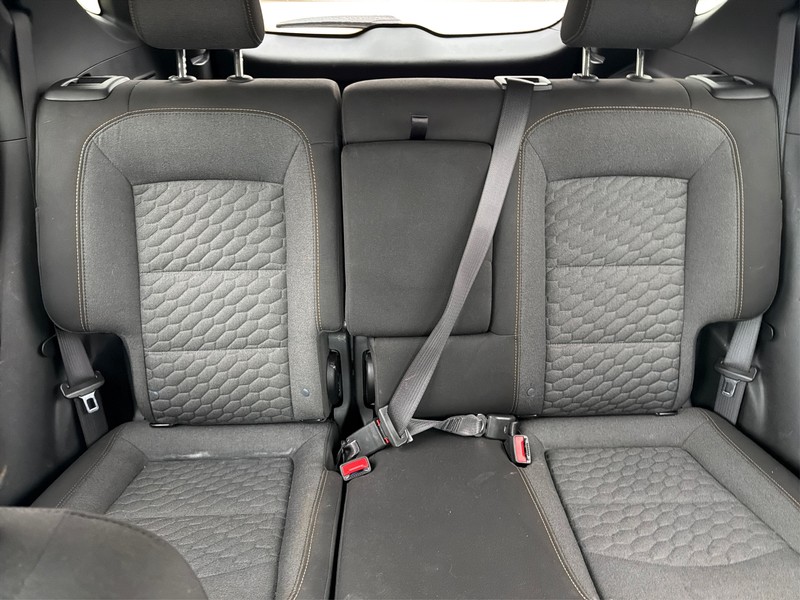 Chevrolet Equinox Vehicle Full-screen Gallery Image 13