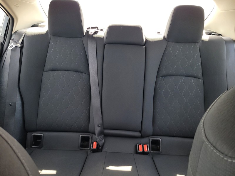 Toyota Corolla Vehicle Full-screen Gallery Image 09