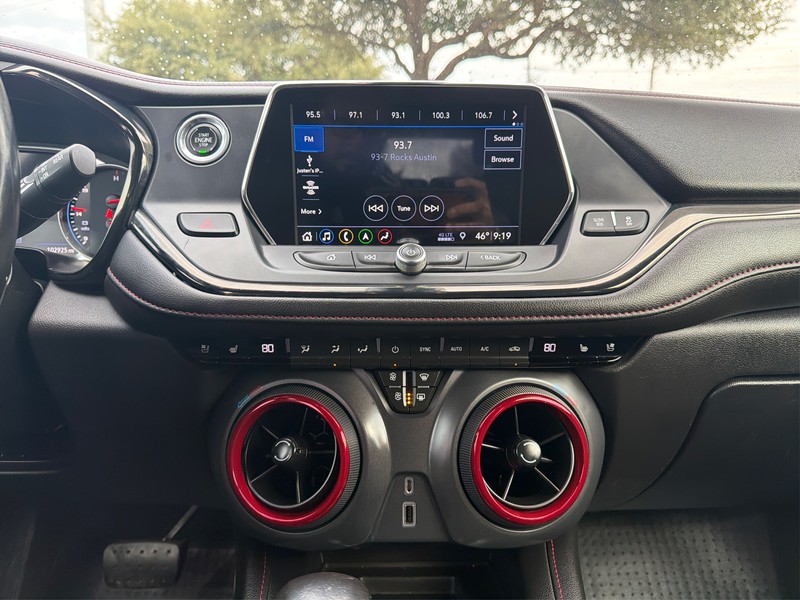 Chevrolet Blazer Vehicle Full-screen Gallery Image 11