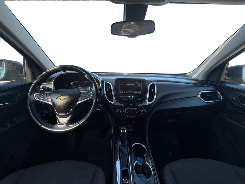 Chevrolet Equinox Vehicle Full-screen Gallery Image 15