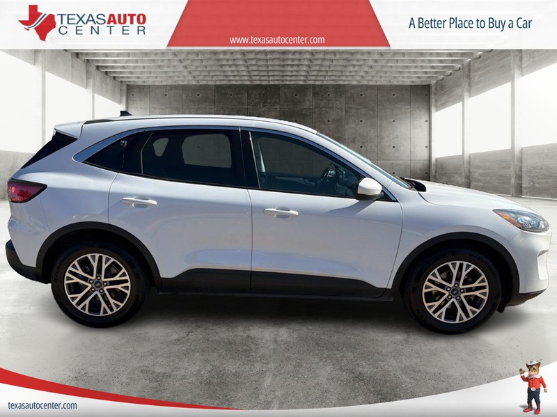 Ford Escape Vehicle Full-screen Gallery Image 04