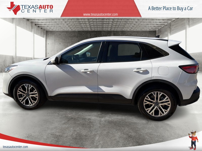 Ford Escape Vehicle Full-screen Gallery Image 05