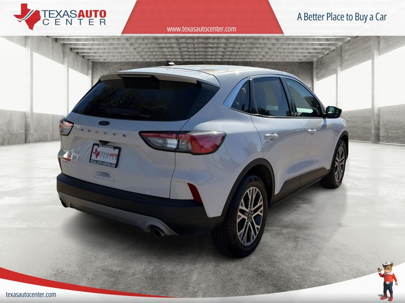 Ford Escape Vehicle Full-screen Gallery Image 07