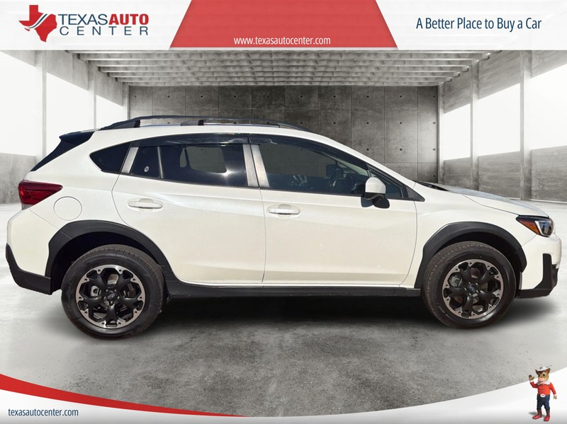 Subaru Crosstrek Vehicle Full-screen Gallery Image 04