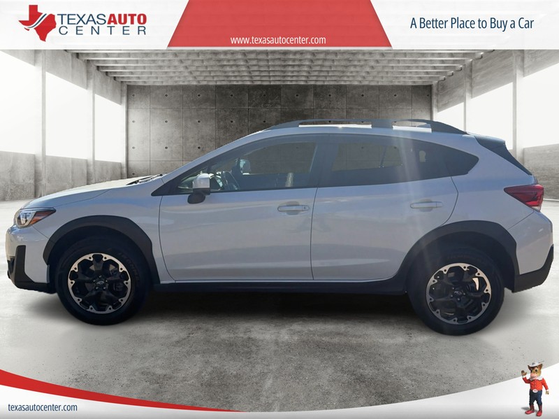 Subaru Crosstrek Vehicle Full-screen Gallery Image 05