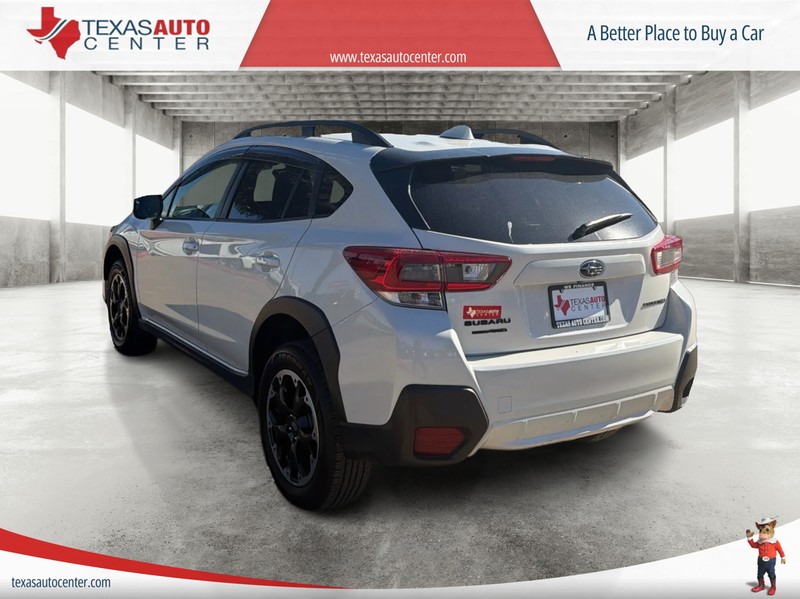 Subaru Crosstrek Vehicle Full-screen Gallery Image 08