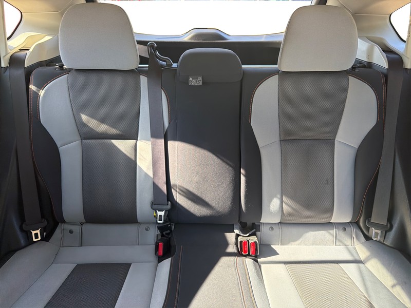 Subaru Crosstrek Vehicle Full-screen Gallery Image 13