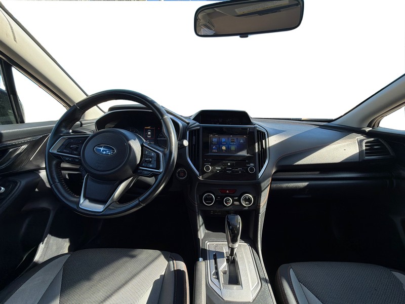 Subaru Crosstrek Vehicle Full-screen Gallery Image 15